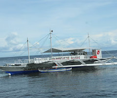 Dauin Dive Cafe outside