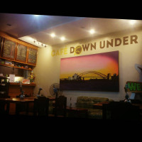 CafÉ Down Under inside