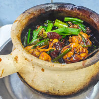 Míng Huī Tián Jī Zhōu Hǎi Xiān Zhǔ Chǎo Diàn food