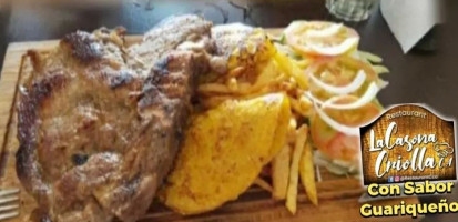 Kě Kǒu Yún Tūn Miàn Shí food