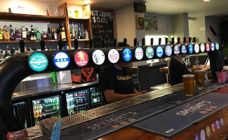 Tomo Eatery inside