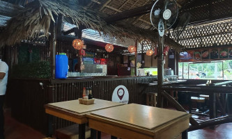 Palamangkas Pala-pala Seafood inside