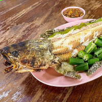 ลุงลอยป่าลั่น food