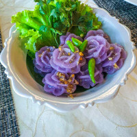 สุริยันจันทรา food