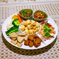 เฮือนสุนทรี food