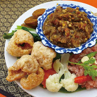 เฮือนสุนทรี food