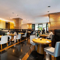 น้ำ inside