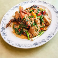 เรือนปั้นหยา food