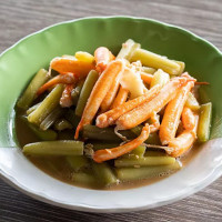 เรือนไทยกุ้งเผา food