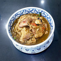 ส้มตำจินดา food