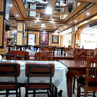 ประไพร inside