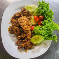 ฮ้องข้าวต้มปลา food