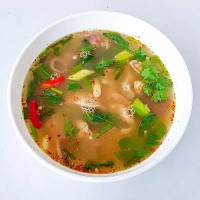ลาบหมูวรชัย food