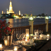 จักรพงษ์ไดนิ่ง inside