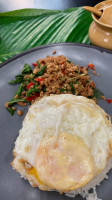 Kapraokhunchang Rama 3 food