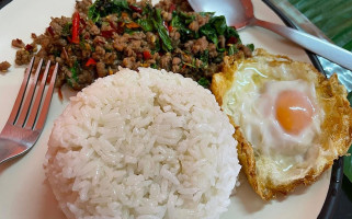 Kapraokhunchang Rama 3 food