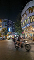 The Coffee House Hoa Sứ outside