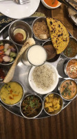 Amantra Navidya food