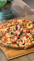 Boulevard Pizzeria food