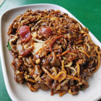 No.18 Zion Road Fried Kway Teow inside