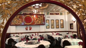 Swan Lake Chinese Restaurant food