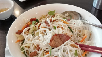 Pho'kha Tran Restaurant food