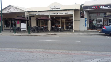Cafe Espresso One outside