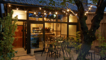 Sakainoma Cafe And Xióng outside