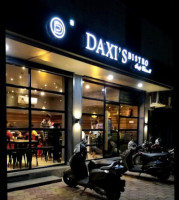 Daxi's Bistro inside