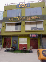 City Cafe Grill outside