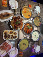 Thai Tanic Live Seafood Hotpot food