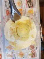 Dessert First (liang Seah Street) inside