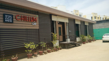 Chillum Cafe outside