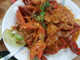 Hwa Seafood food