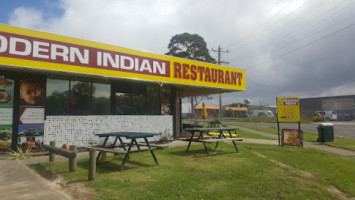 Morden Indian Restaurant inside