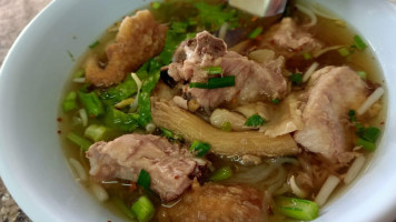 ก๋วยเตี๋ยวซามเซียน food