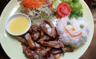 ร้าน ดาดาชา บ้านสิงห์ food