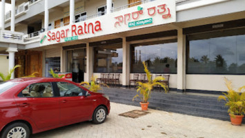 Sagar Ratna Pure Veg inside
