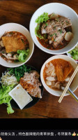 ร้านบ้านก๋วยเตี๋ยวสามพี่น้อง food