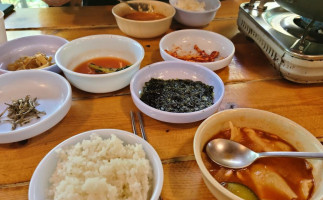 한탄강 오두막골 food