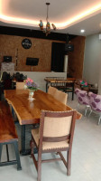 Tang Jai Whan Cafe inside
