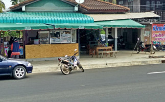 ร้านก๋วยเตี๋ยวยายหมำ food