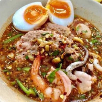 ก๋วยเตี๋ยวต้มยำ หนองฮี food