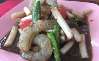 ร้านส้มตำป้าขาว food