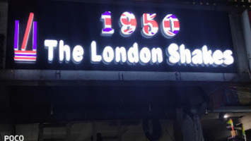 The London Shakes Cafe inside