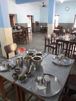 Nutan Club (gujarati Thali Unlimited@rs 90/person food