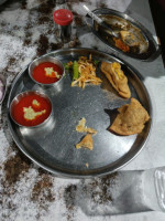Savera Kathiyavadi food