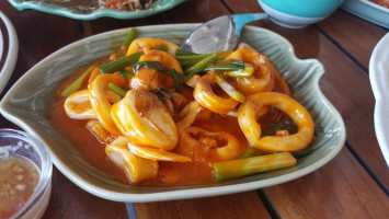 Kiang Kluen Halal Seafood food
