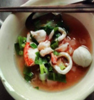 ร้านก๋วยเตี๋ยวทะเล เจ๊พร food