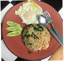 ร้านคุณตุ๋ม สเต็กหนองแค food